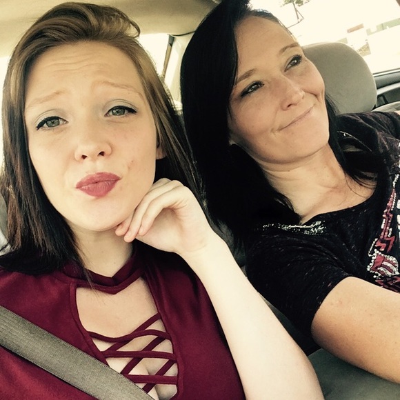 Meet your Posher, Tera - Picture 1 of 1